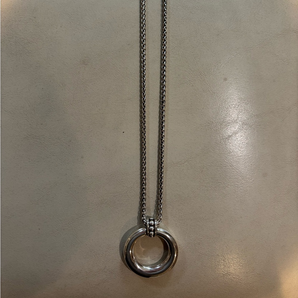 Elegant Silver Necklace